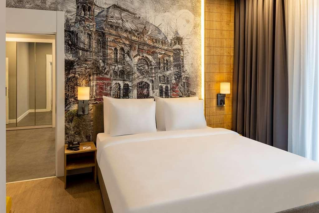 Days Inn & Suites By Wyndham Esenyurt Κωνσταντινούπολη Δωμάτιο φωτογραφία