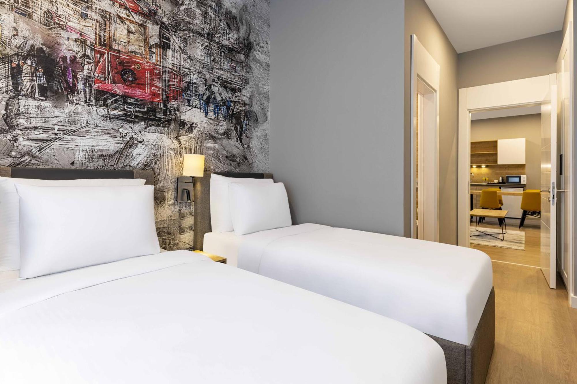 Days Inn & Suites By Wyndham Esenyurt Κωνσταντινούπολη Εξωτερικό φωτογραφία