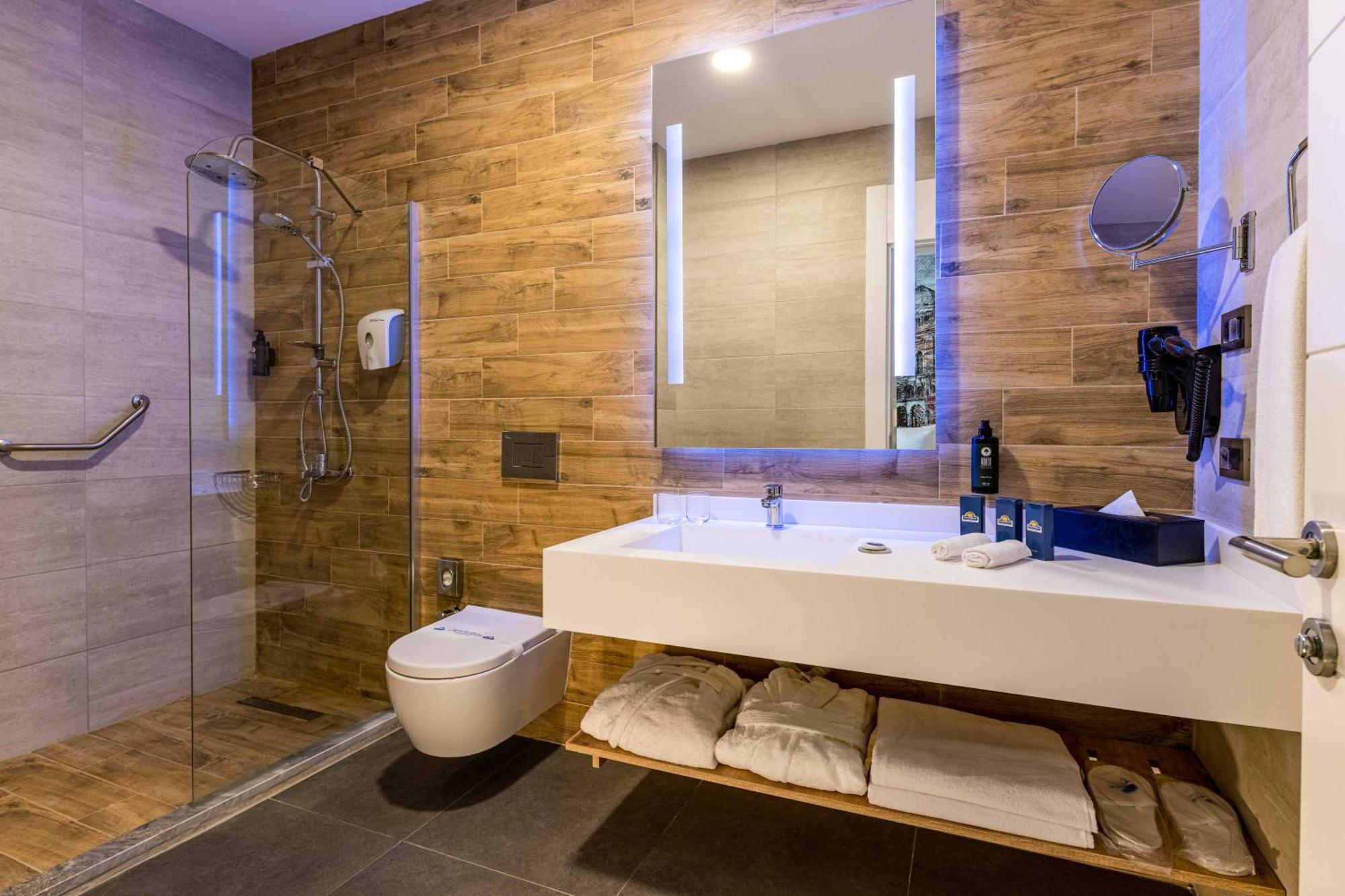 Days Inn & Suites By Wyndham Esenyurt Κωνσταντινούπολη Εξωτερικό φωτογραφία