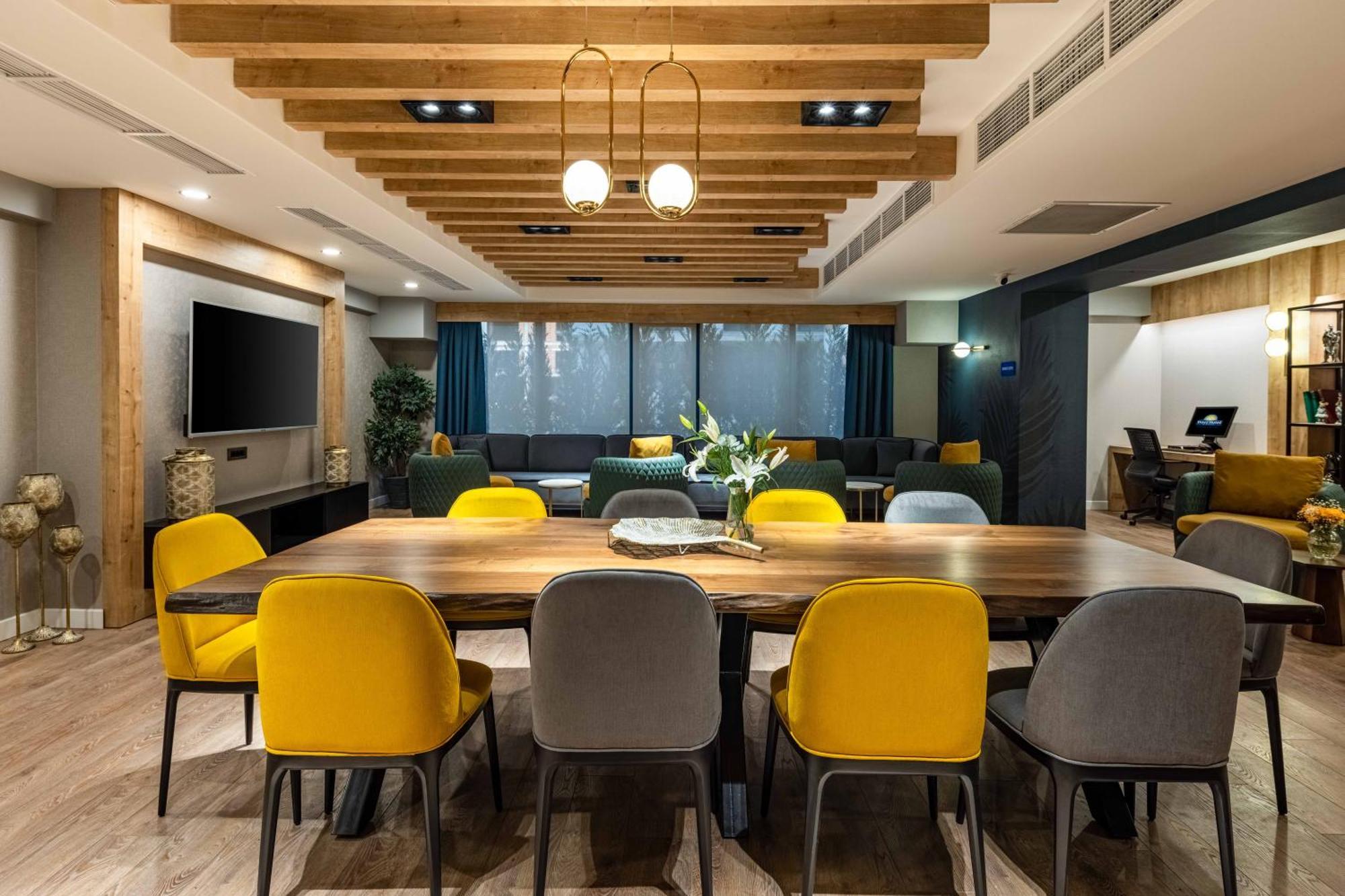 Days Inn & Suites By Wyndham Esenyurt Κωνσταντινούπολη Εξωτερικό φωτογραφία